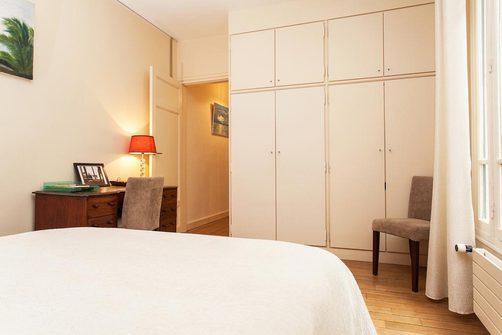 Suffren Apartment